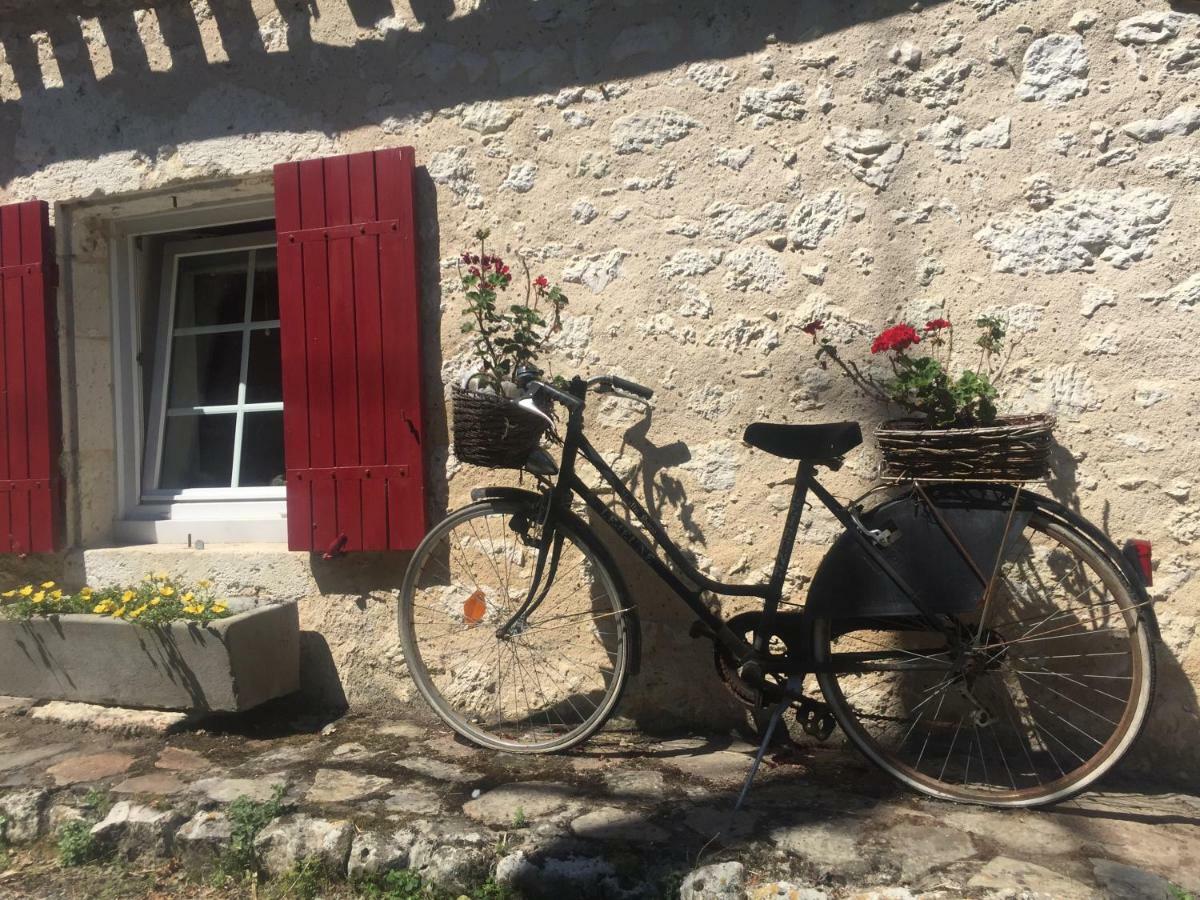 Bed and Breakfast Le Peyrail Les Lèves-et-Thoumeyragues Esterno foto