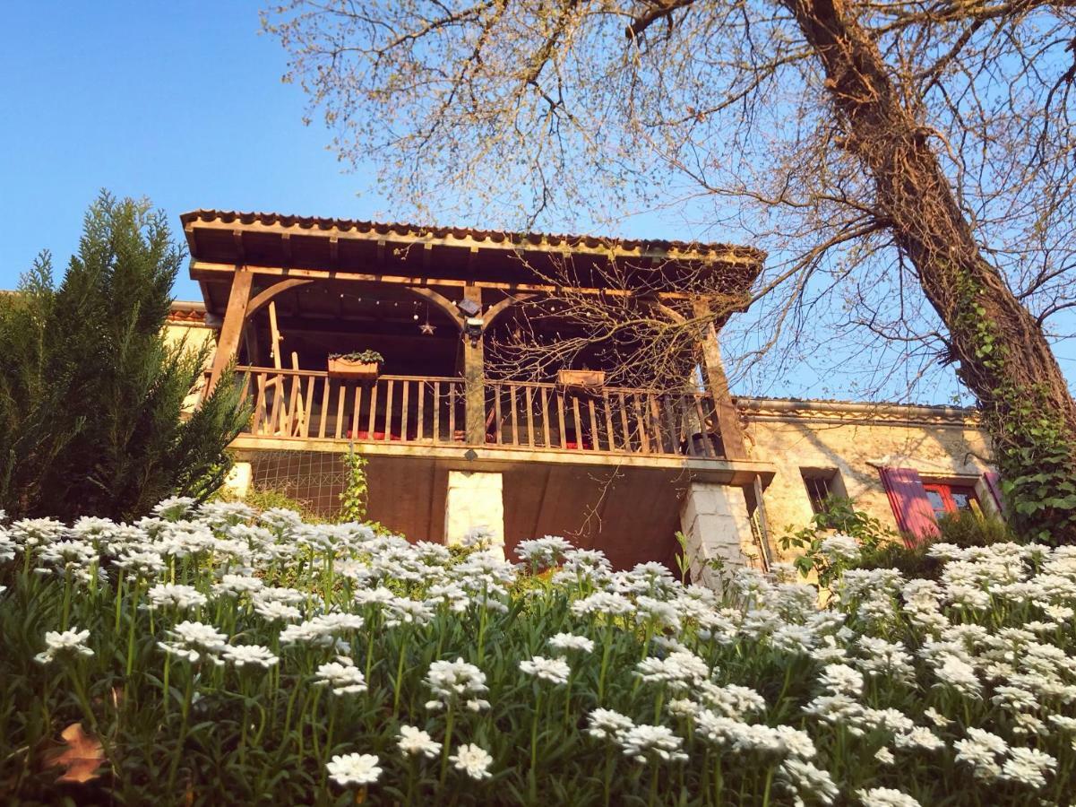 Bed and Breakfast Le Peyrail Les Lèves-et-Thoumeyragues Esterno foto